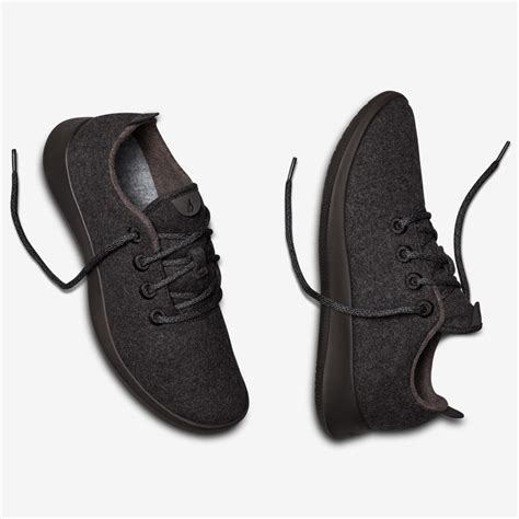 Allbirds Wool Runners & Reviews, Women's | Natural Black | Casual Sneakers