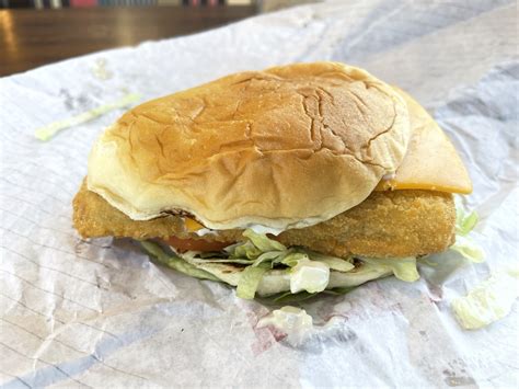 Arby's King's Hawaiian Fish Deluxe Sandwich Review | Wichita By E.B.