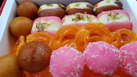 [I ate] punjabi sweets Pakistani Sweets, Eid Festival, Doughnut, Vegetables, Desserts, Recipes ...