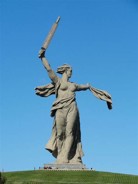 World Visits: The Motherland Calls, Tallest Statue In The World