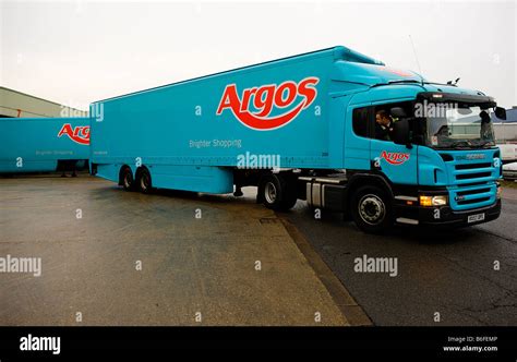 Argos delivery truck hi-res stock photography and images - Alamy