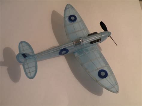 Guillows Spitfire : r/modelmakers