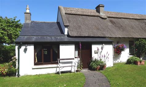 Honeymoon Cottage • Luxury Honeymoon Cottage in Ireland