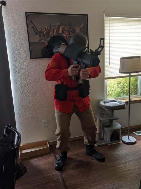 my soldier cosplay I used for comiccon this year! : r/tf2