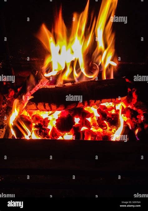 Flame Flickering Red High Resolution Stock Photography and Images - Alamy