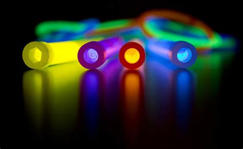 How Glow Stick Colors Work