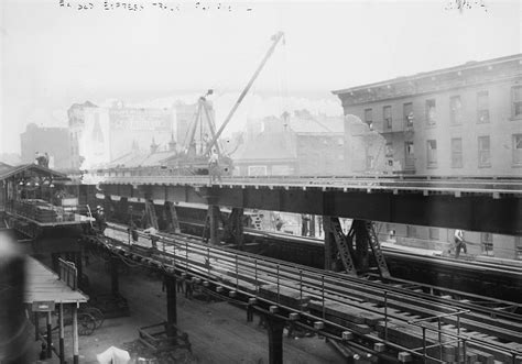 NYC's first elevated train and the nation's first streetcar began in Greenwich Village | 6sqft