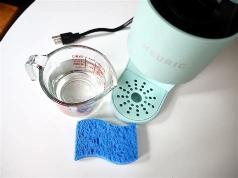 How to Clean a Keurig Mini (Pictures & Tips) | Coffee Affection