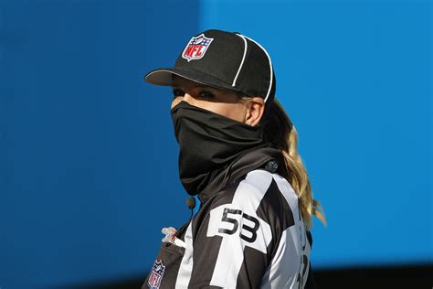 Sarah Thomas to be 1st female to officiate at Super Bowl