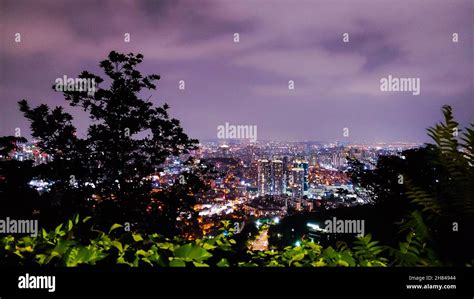 Seoul city lights - city at night - illuminated night sky Stock Photo ...