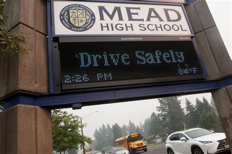 Mead schools, teachers union reach tentative contract; legislator calls for state intervention ...