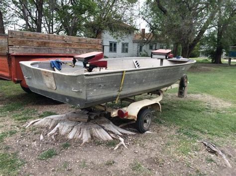 Traveler 14 Ft Aluminum V bottom boat with trailer - Nex-Tech Classifieds