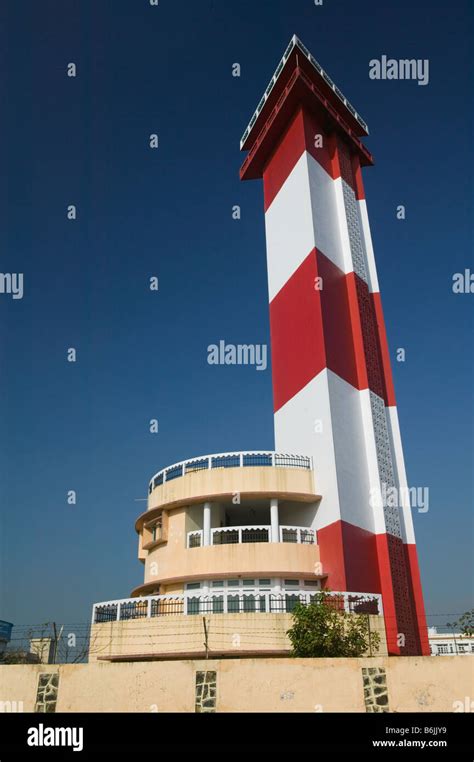 INDIA, Tamil Nadu, Chennai: Marina Beach Lighthouse Stock Photo - Alamy