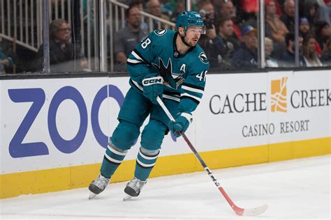 Sharks’ Tomáš Hertl to have knee surgery, miss several weeks: How San ...