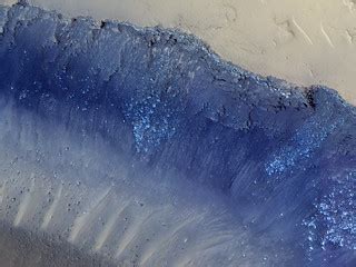 Landslides in Cerberus Fossae | Cerberus Fossae is a steep-s… | Flickr