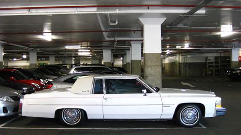 Aussie Old Parked Cars: 1983 Cadillac Coupe deVille HT 4100