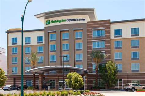 Holiday Inn Express & Suites Anaheim Resort Area, an IHG Hotel, Anaheim ...