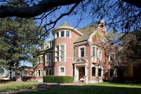 Tour the American Horror Story House in L.A | HGTV