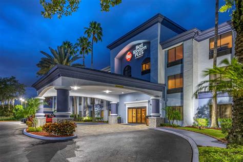 Best Western Plus Orlando East- UCF Area | Hotel Rooms