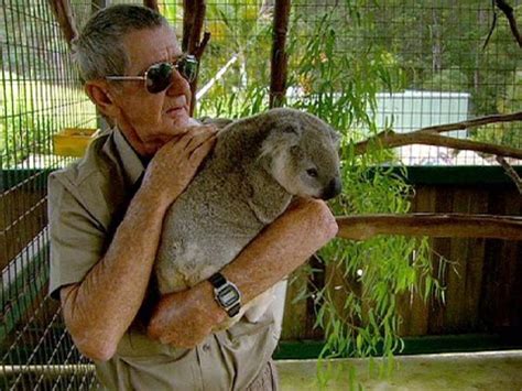 Centre for Fortean Zoology Australia: Bob Irwin - Wildlife Warrior - arrested!