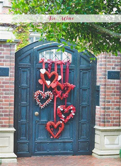 10+ Valentine's Decorations For Outside - DECOOMO