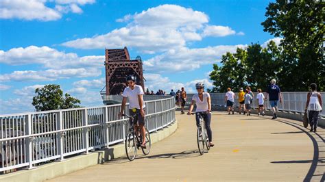 Big Four Pedestrian Bridge/Big Four Station Park