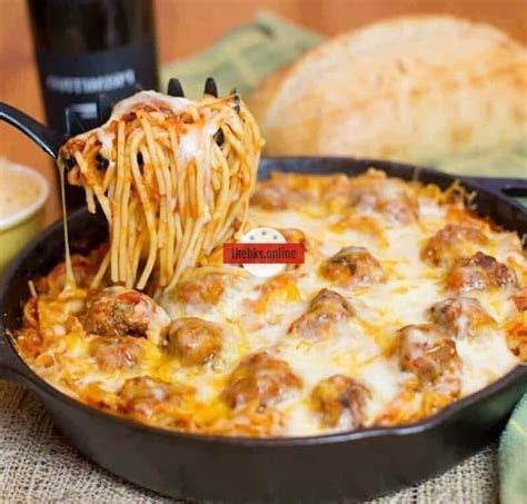 Baked Spaghetti & Meatballs – Grandma's