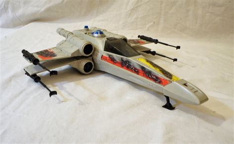 Vintage Kenner Star Wars Battle Damaged X-Wing Fighter With Working Electronics