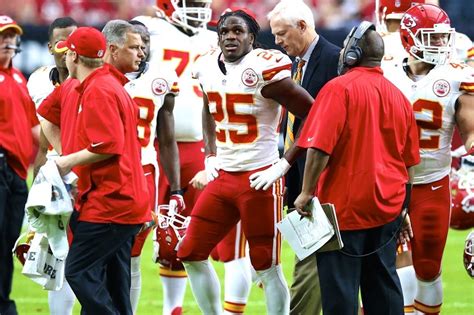 Jamaal Charles Injury: Updates on Chiefs Star's Ankle, Knee and Return ...