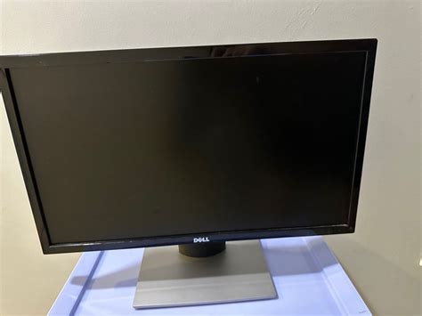 Dell 24 inch monitor, Computers & Tech, Parts & Accessories, Monitor ...