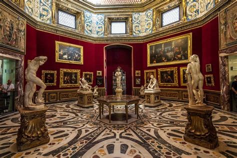 Uffizi Gallery (Gallerie Degli Uffizi), Florence