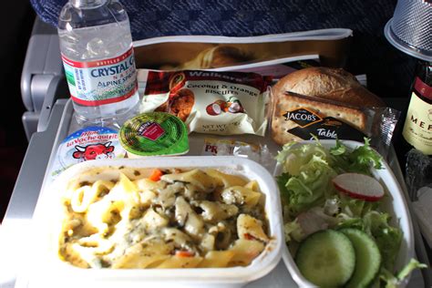 In-flight meals: American Airlines - Hejorama