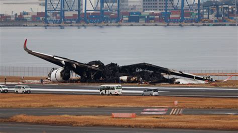 Japan plane crash: Full transcript of air traffic control moments before collision revealed ...