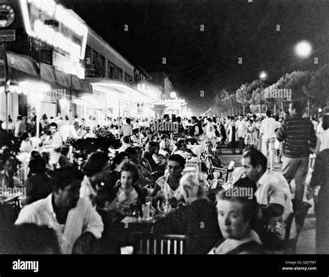 Nightlife in Via Veneto Stock Photo - Alamy