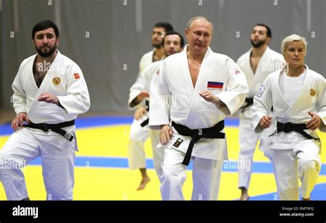 Vladimir putin judo hi-res stock photography and images - Alamy