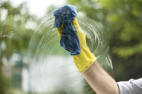 You Need an Eco-Friendly Window Cleaning Service: Here's Why | NuEnergy