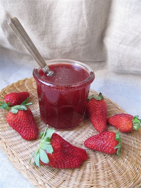 La cuisine d'ici et d'ISCA: Confiture de fraises