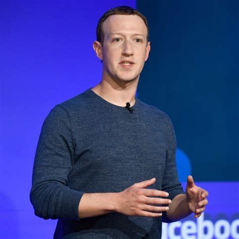 Facebook CEO Mark Zuckerberg promises a more privacy-friendly company ...