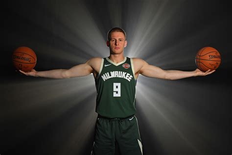 Milwaukee Bucks: Donte DiVincenzo is not overwhelmed by the moment