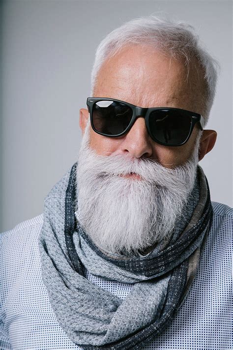 Pin by Jens Scheider on Styles | Beard styles for men, Grey hair beard, Beard styles