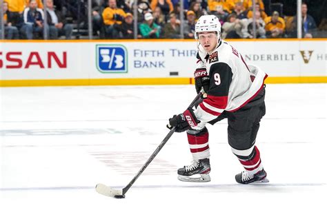 Why fans should vote Coyotes' Clayton Keller into the NHL all-star game