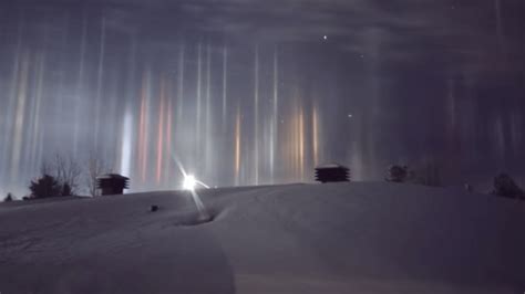 Otherworldly light pillars are shining across Canada's night ...