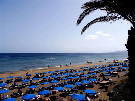 Playa Grande Beach Puerto del Carmen – Auszeit Lanzarote – Holidays on ...