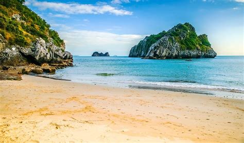 Titov beach in Halong Bay | Bali beaches, Beach, Cambodia beaches