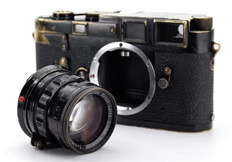 Check out this Leica M3 black paint camera that will be part of the upcoming Wetzlar Camera ...