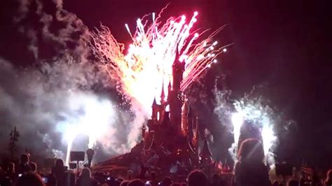 Disneyland Paris Fireworks Full Show 2013 - YouTube