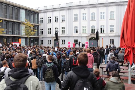 Hochschule Augsburg begrüßt über 1.600 neue Studenten - b4bschwaben.de