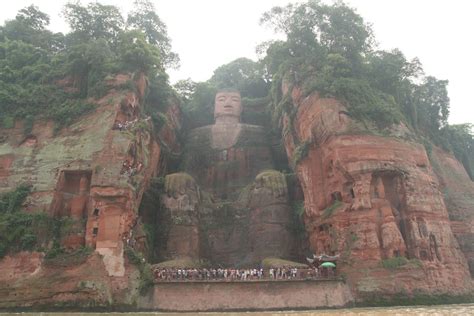 Leshan Giant Buddha Tourist Information, Facts & Picture