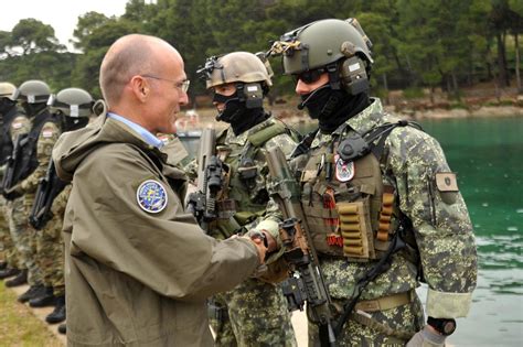 Bundesheer - Aktuell - Jagdkommando trainiert mit kroatischen ...