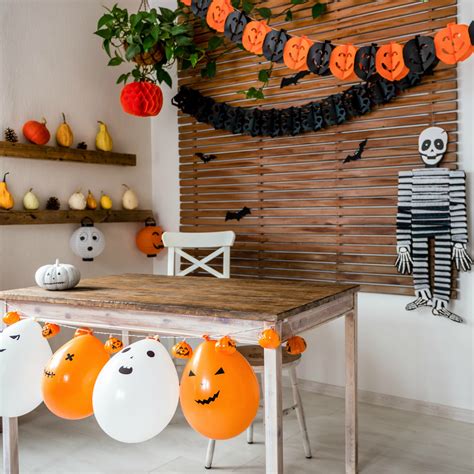 5 Tips for Having the Perfect Cold & Snowy Indoor Halloween! » The Denver Housewife